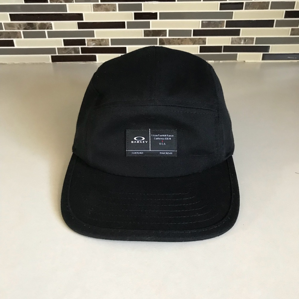 Oakley five panel strapback